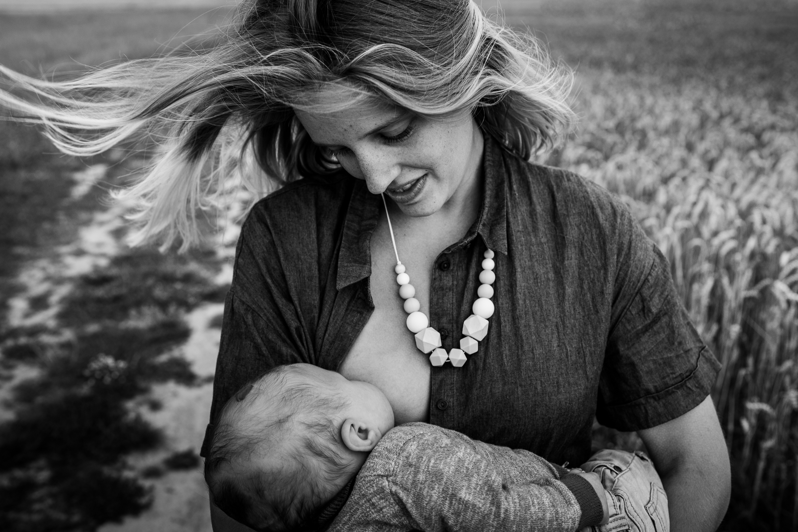 Familieportret fotoshoot borstvoeding
